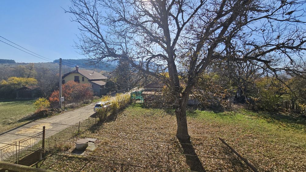 Продава се къща в с. Габер