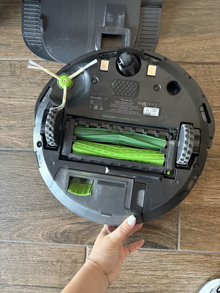 Прахосмучка робот iRobot I7