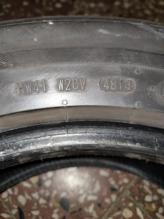 De vânzare anvelope iarna 225/60 R17
