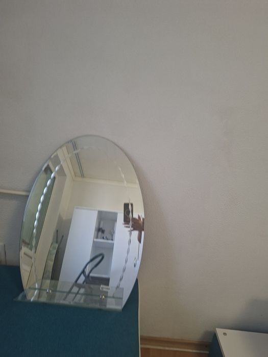 Mobilier baie ,masca fără lavoar si oglinda