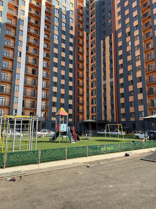 Срчона квартира сотилади сергели тумани бобир махалла