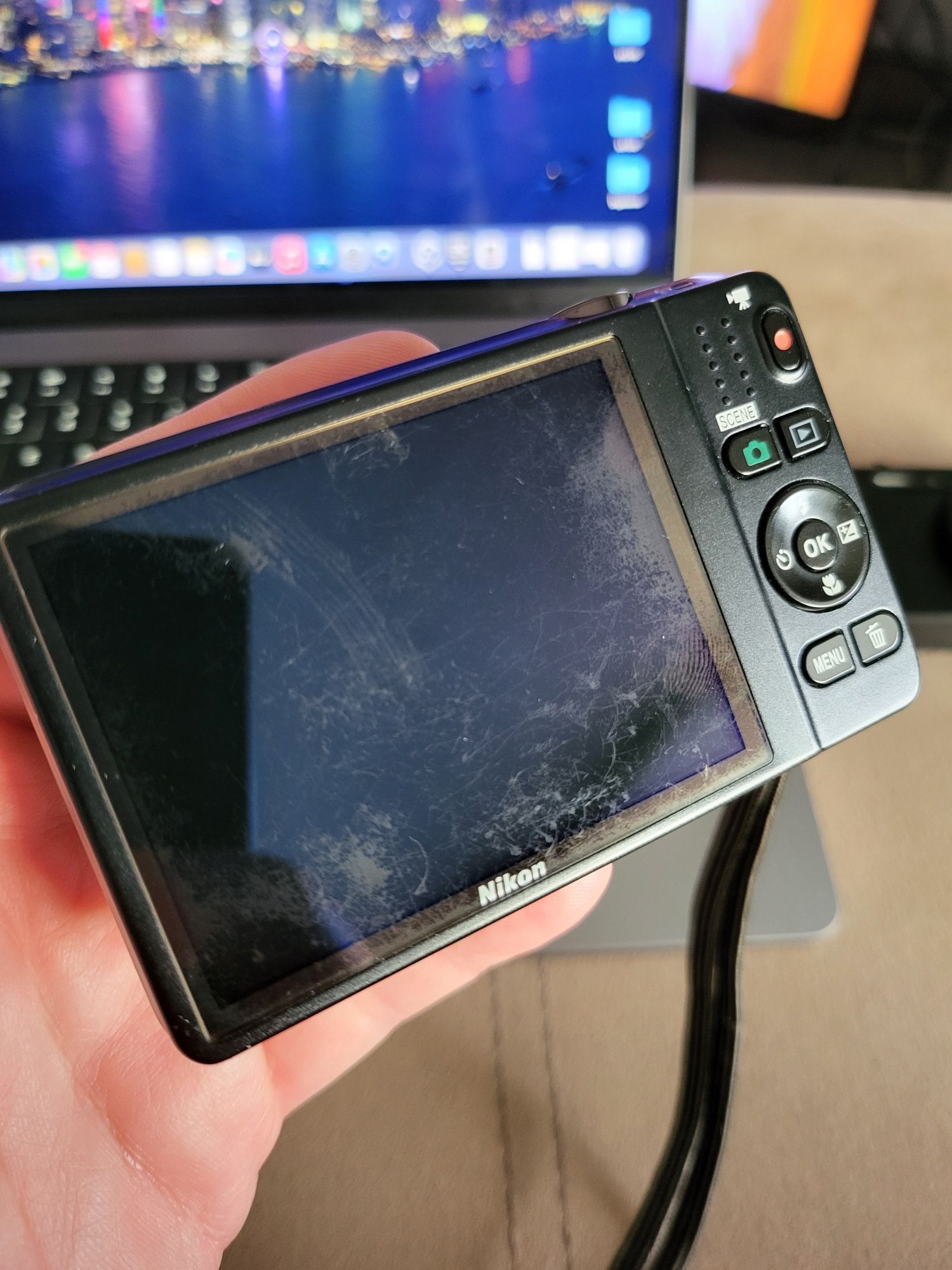 Nikon Coolpix S6500