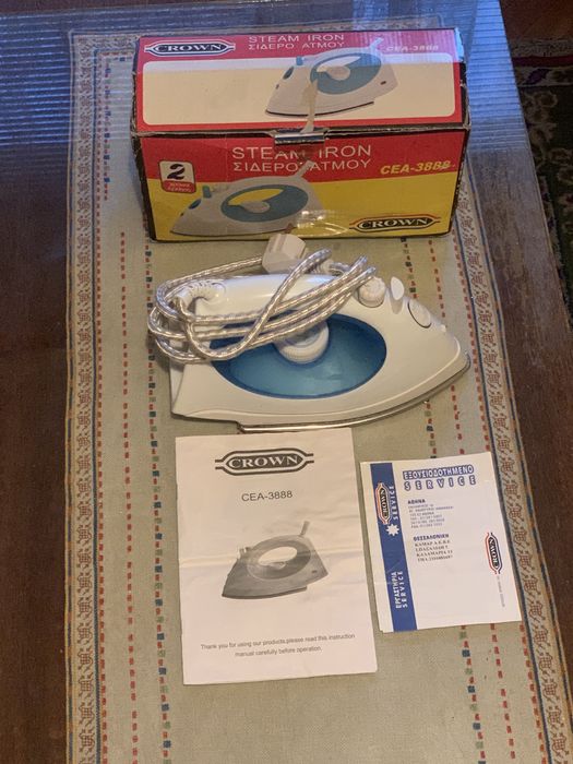 Нова парна ютия Crown