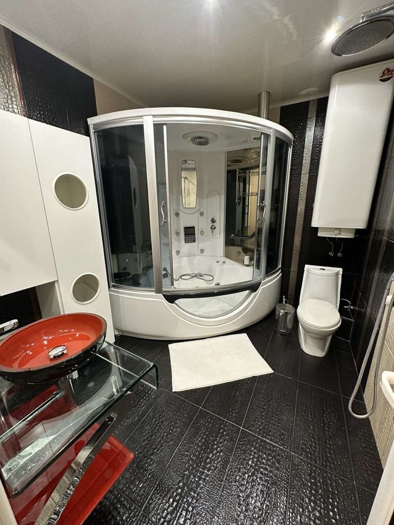Дава се под наем Двустаен апартамент в Варна, Чайка - 88 кв.м за 765 € - Снимка #12