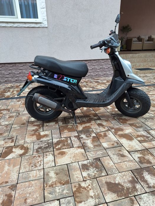 Vând Scuter pe benzină