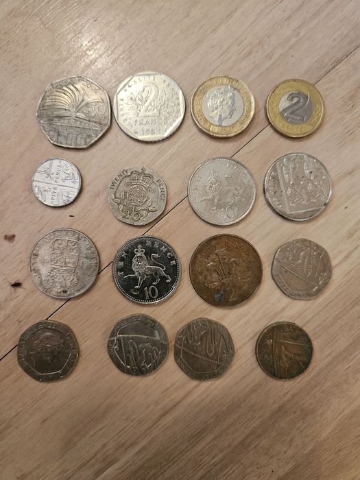 Monede si insigne de colectie