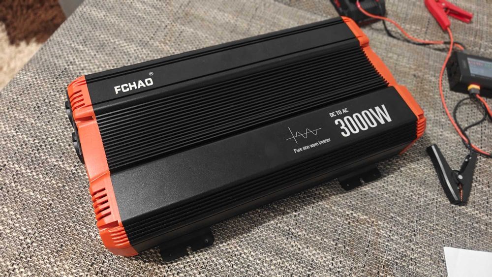 Invertor  12v - 3000 W si 6000 Peak - foarte eficient