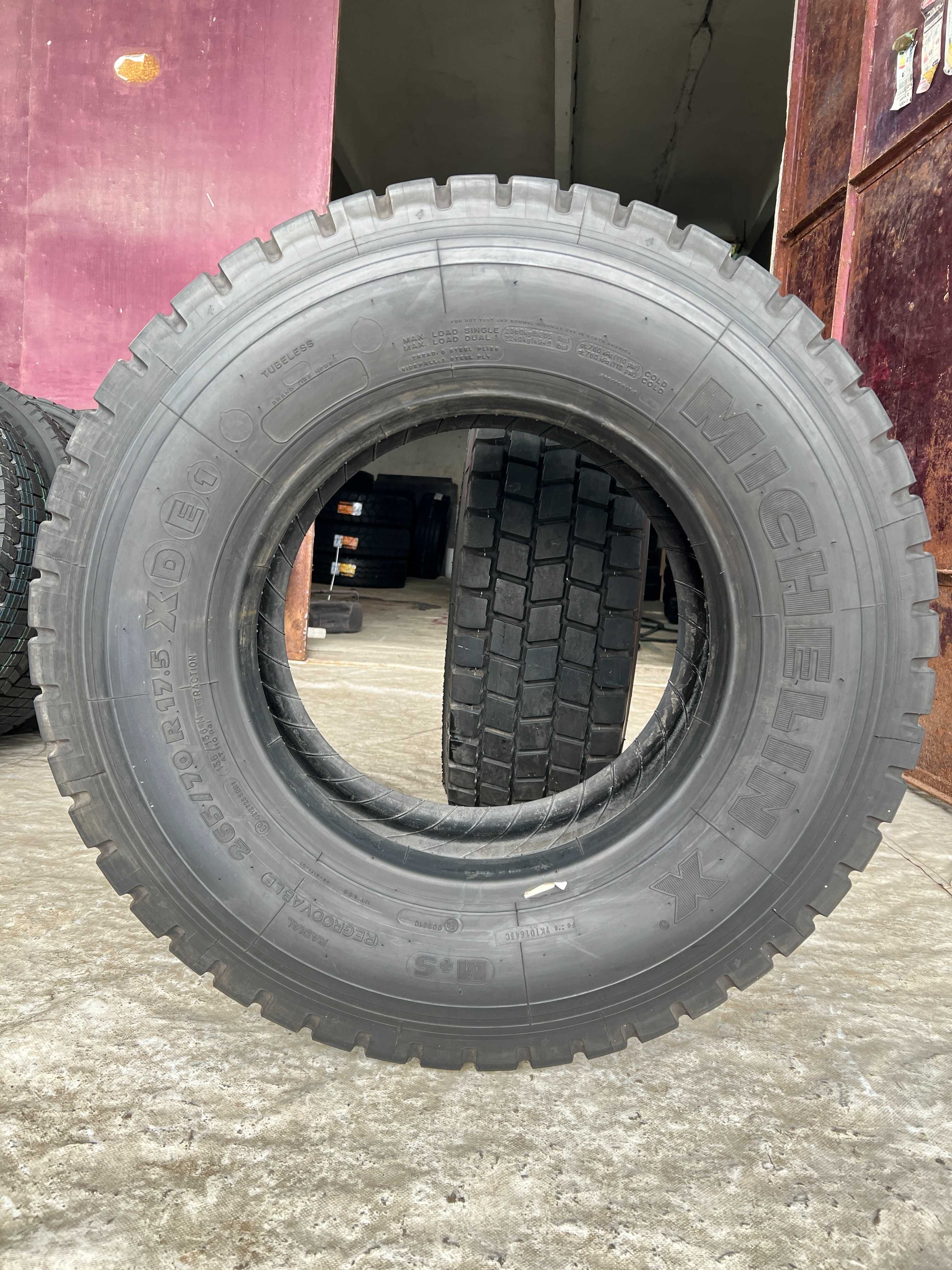 2 тежкотоварни гуми 265/70R17.5 Michelin XDE1 138/136M M+S Germany