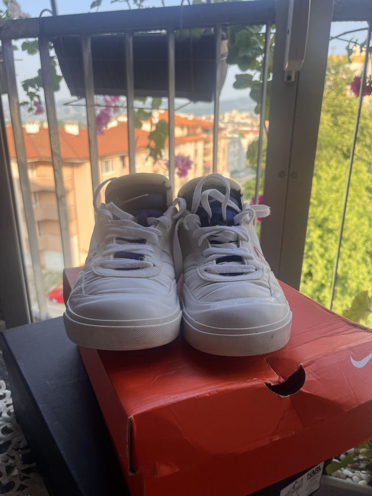Обувки Nike 40.5