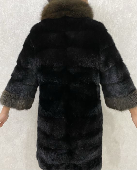 Продам шубу норковую