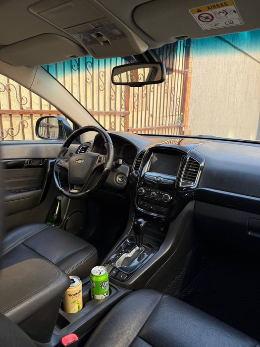 Captiva 4 rangi qora 2016