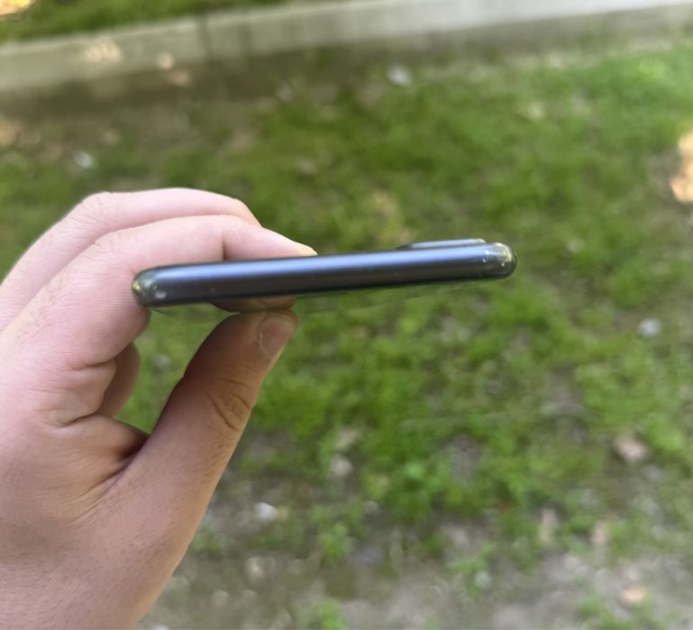 Iphone 8 Plus 64gb Xolati ideal yomkst 77 Hama joyi ishlid ayb yoq