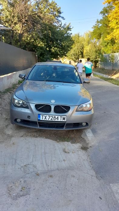 O dau la schimb pe o dubă cu sau fără locuri