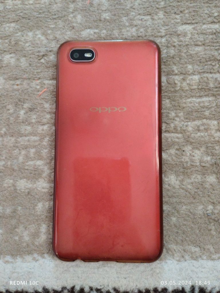 Продам Oppo A1k красного цвета