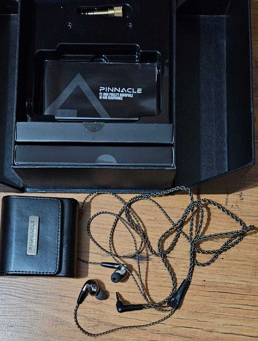 casti in-ear MEE audio Pinneacle P1 audiophile