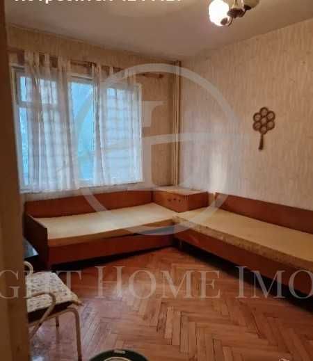 Продава се Тристаен апартамент в Пловдив, Кючук Париж - 80 кв.м за 1518 €/кв.м - Снимка #2
