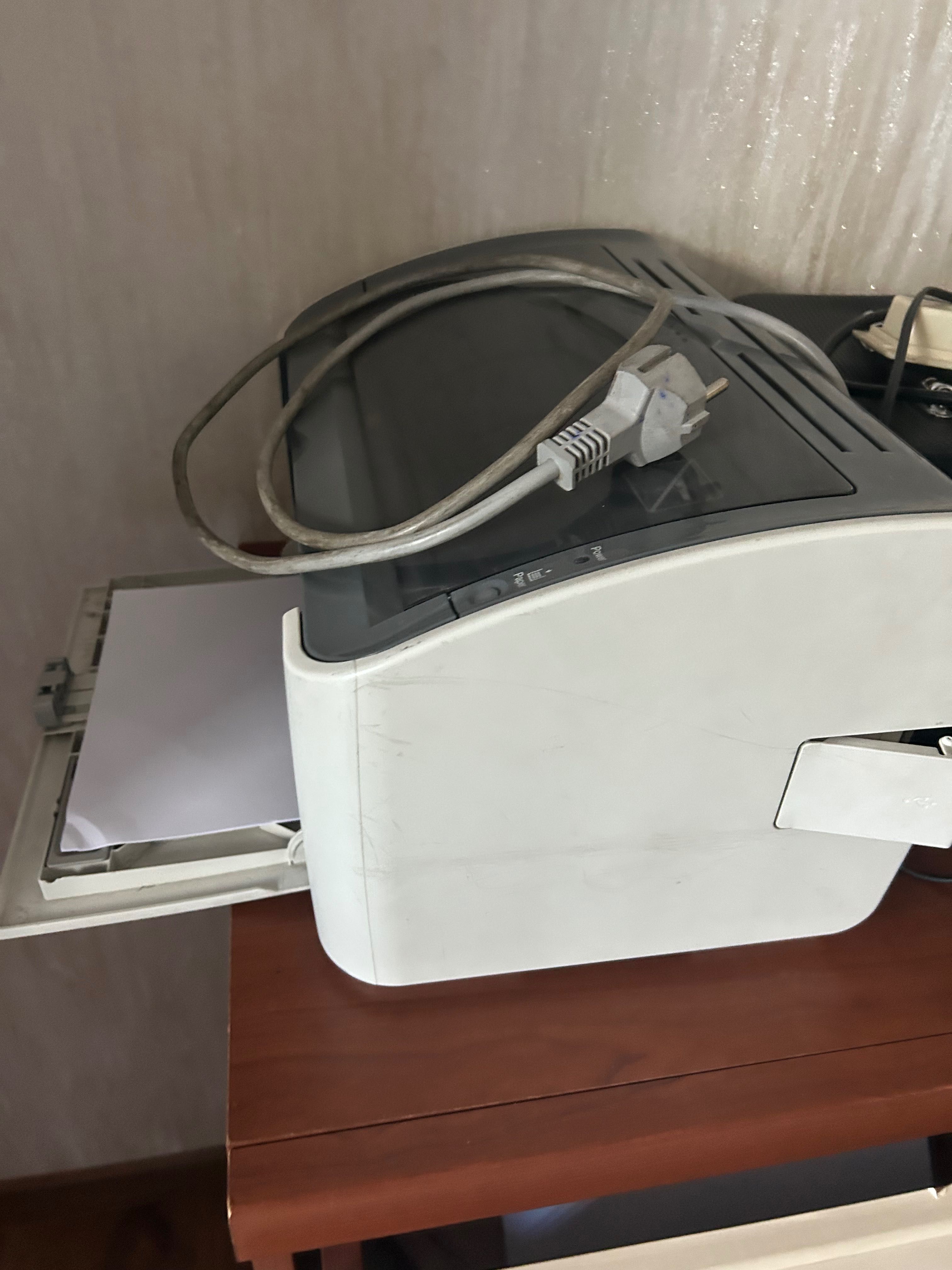 Компютеры, приетер, МФУ поинтер