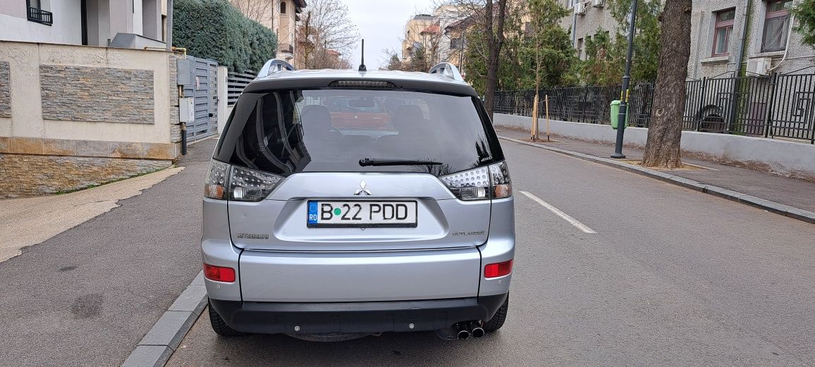 Mitsubishi Outlader 2010 -  KM 159000