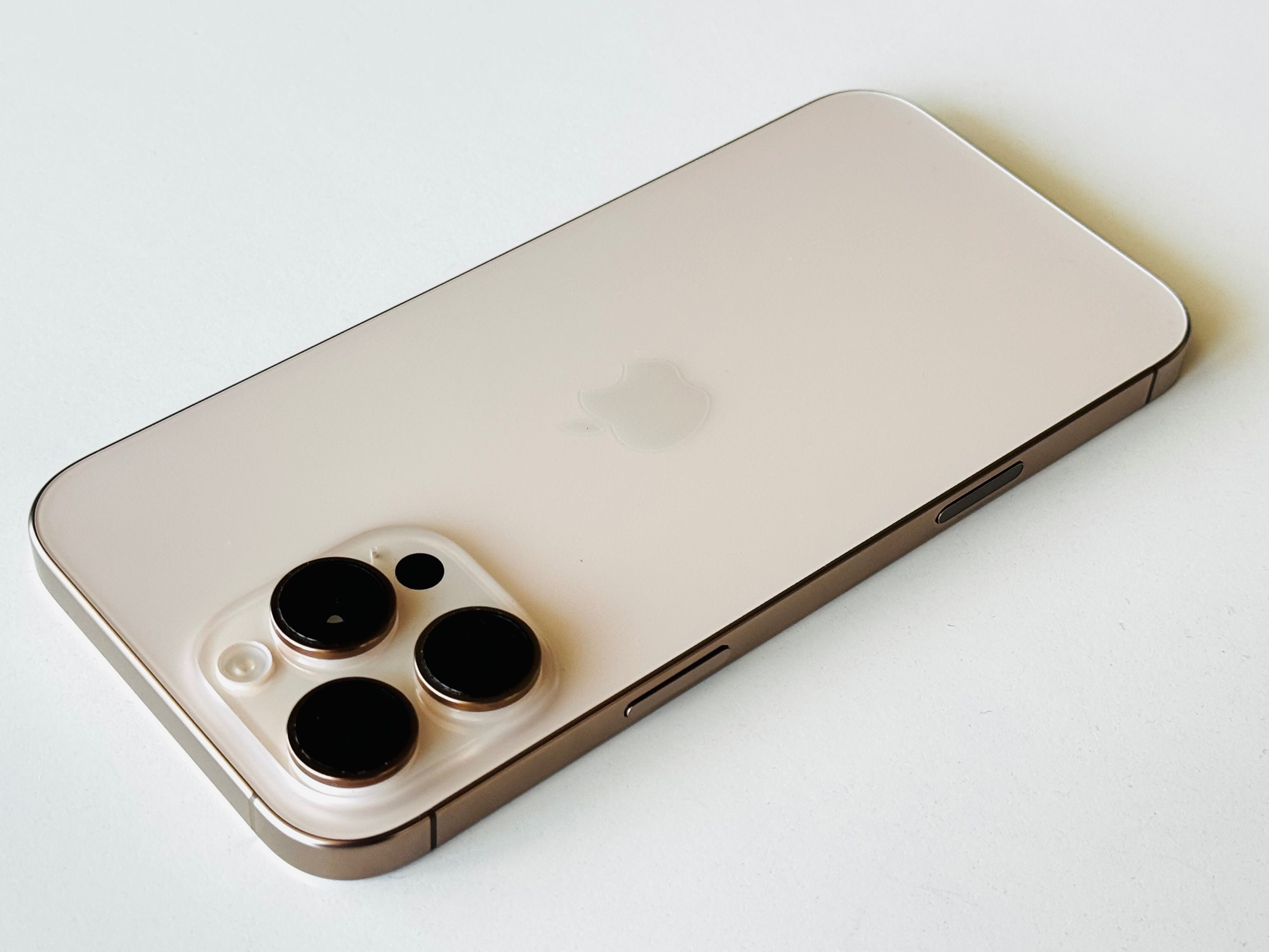 НОВ! Iphone 16 Pro Max 512GB Desert Titanium Гаранция 6 месеца