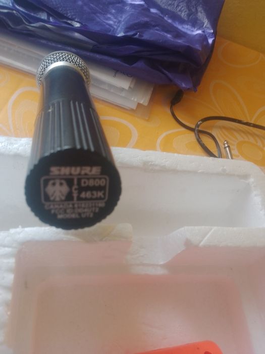 Vind microfon Shure made Canada nou perfect funcțional