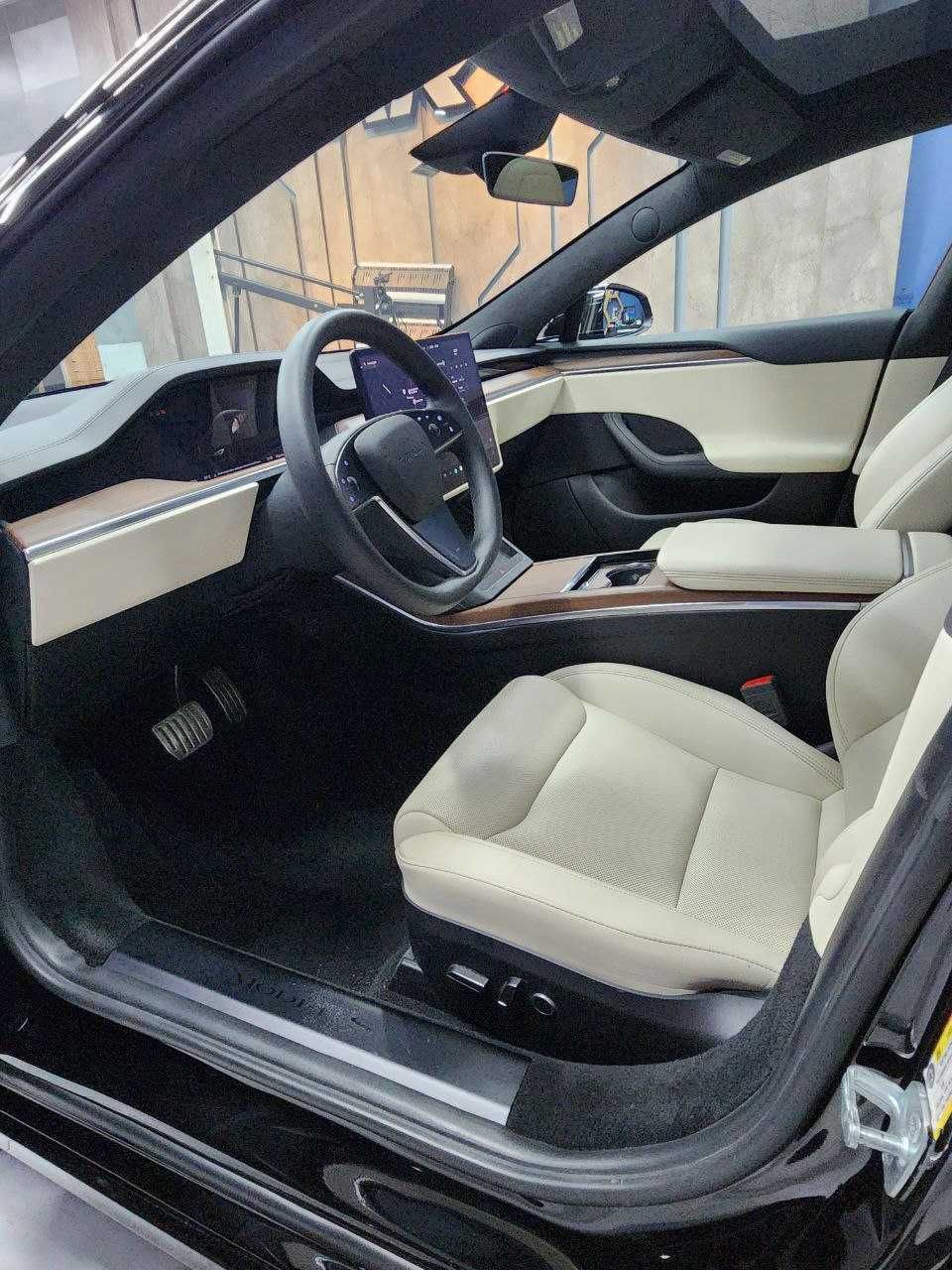 tesla model s 2024