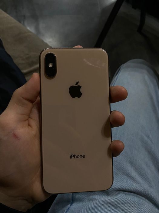 Продоется Iphone XS
