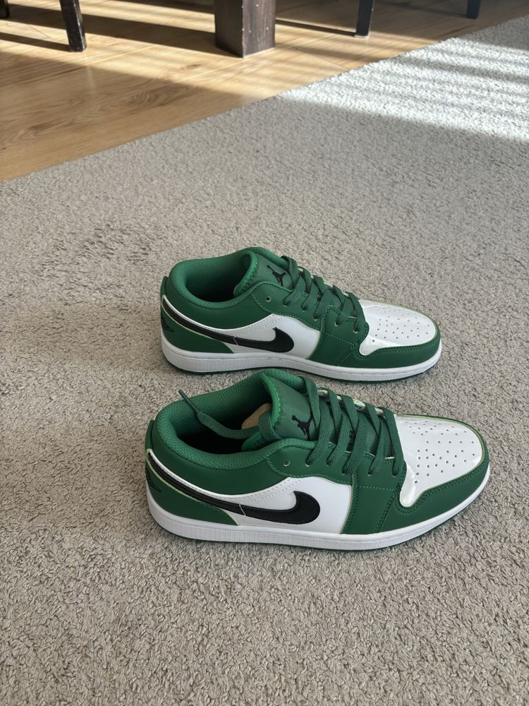 Jordan 1 low pine green