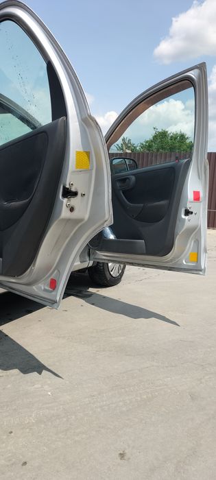 Opel CORSA 2006 diesel 4 uși