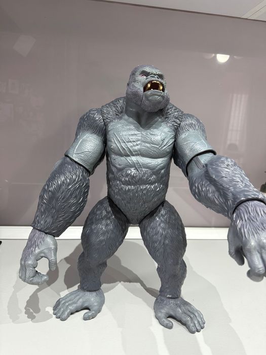 Gorilă uriasa -figurina articulată