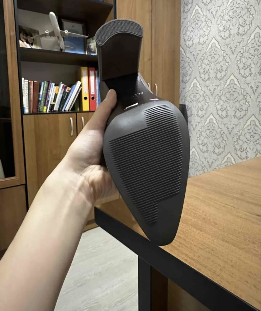 Продам новую обувь