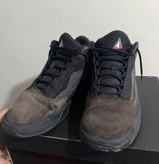 Jordan Max Aura 2