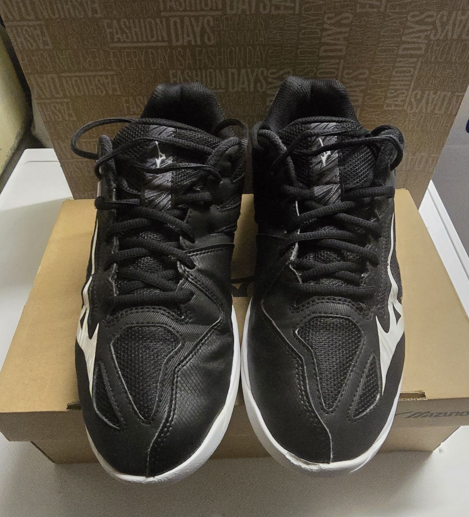 Маратонки Mizuno за зала 42