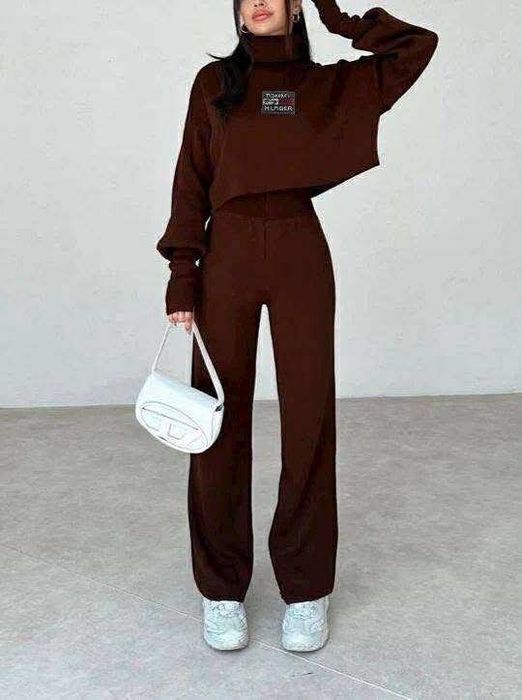 Compleuri dama din tricot