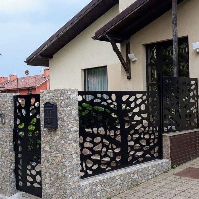 Porti decupate la plasma, balcoane, balustrade