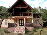 Cabană mare de vânzare în Zimți - Mureș, pe Valea Gurghiului