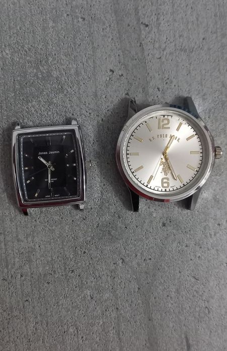 Vând 8 ceasuri pentru piese