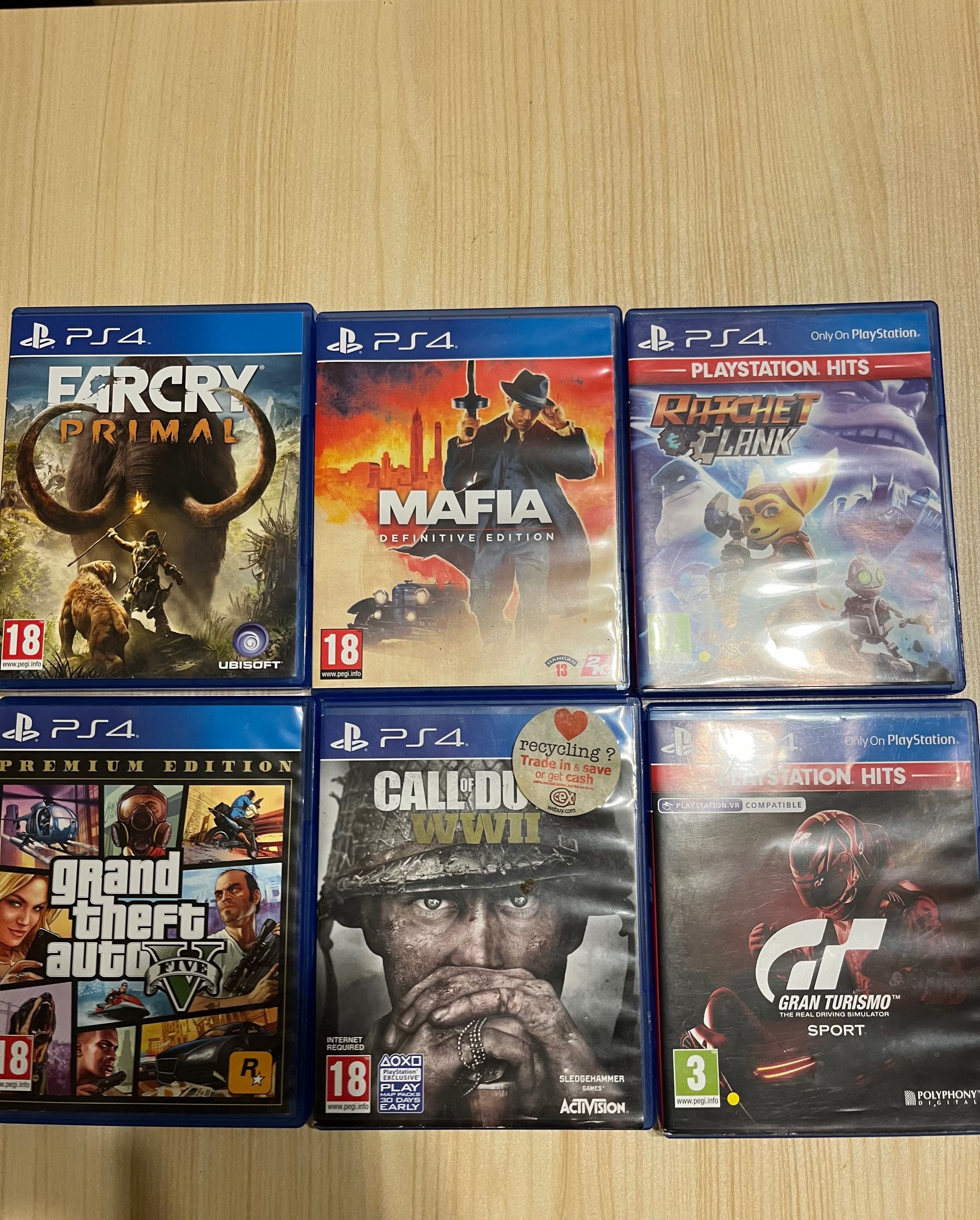 PS4 + 2 джойстика и 6 игри в перфектно състояние с коментар на цената