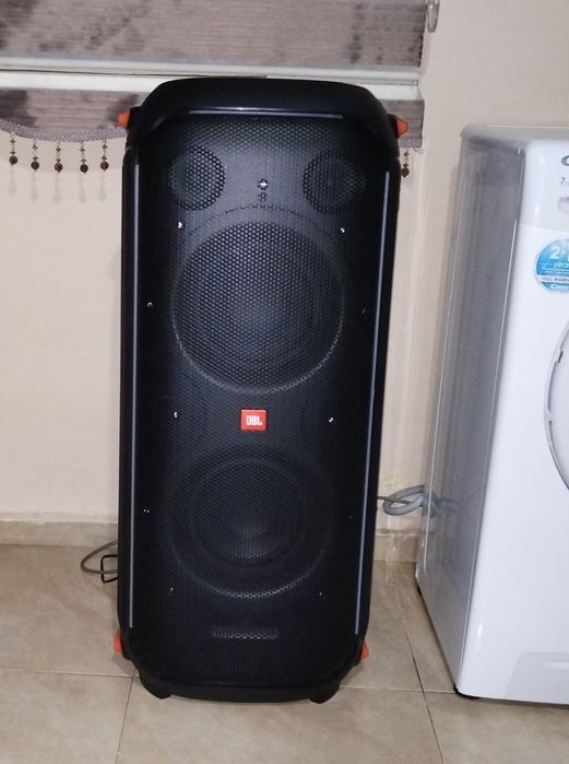 Преносима тонколона JBl