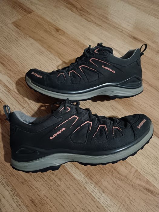 LOWA Inoxx Gore-tex Lo