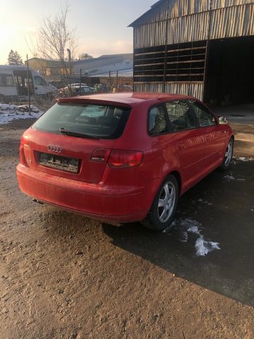 Dezmembrez Audi A3 2006, rosu, 1,9tdi tip Bls