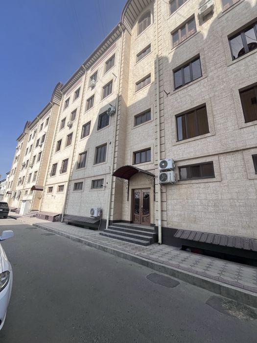 Срочно сдаётся 3 х ком квартира в новостройке Фрунзе