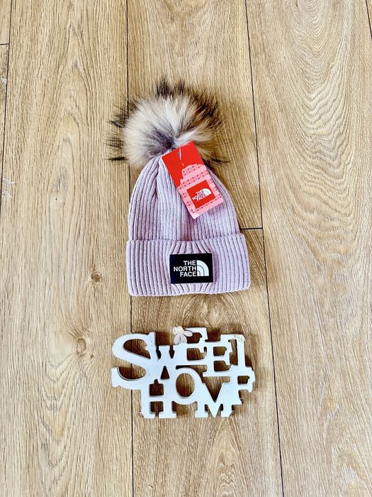 Разкошни шапки СК,The North face,Miu Miu с етествен пух
