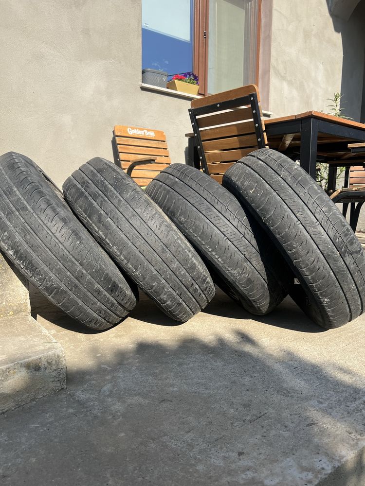 Set cauciucuri cu tot cu jante 165/70 R14 Michelin