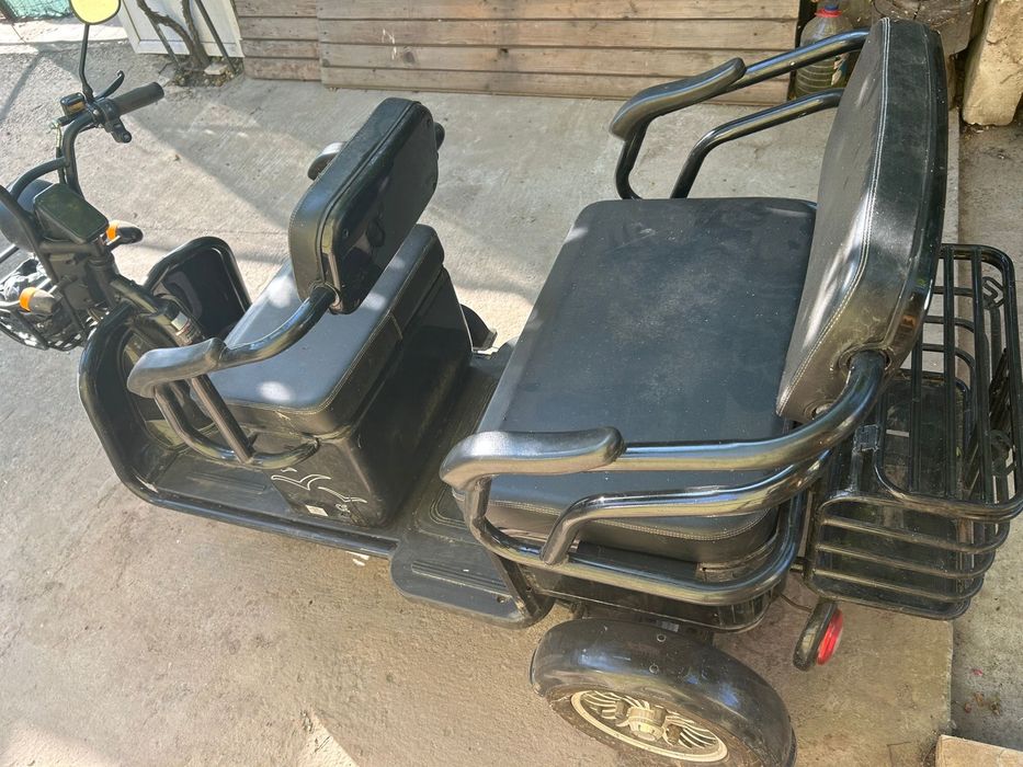Triciclu electric RDB G-Klass