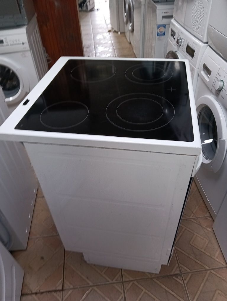 Свободно стояща печка с керамичен плот Voss Electrolux 2годиниГаранция