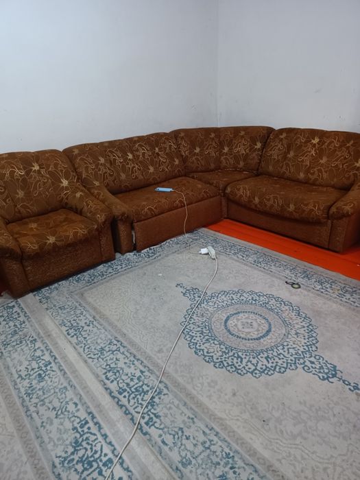 Диван уголок стол стуля