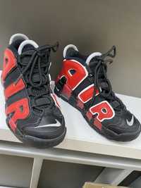 Обувки Air More Uptempo Black/University Red