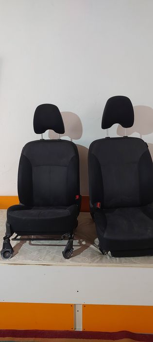 Авто сидение субару 2008