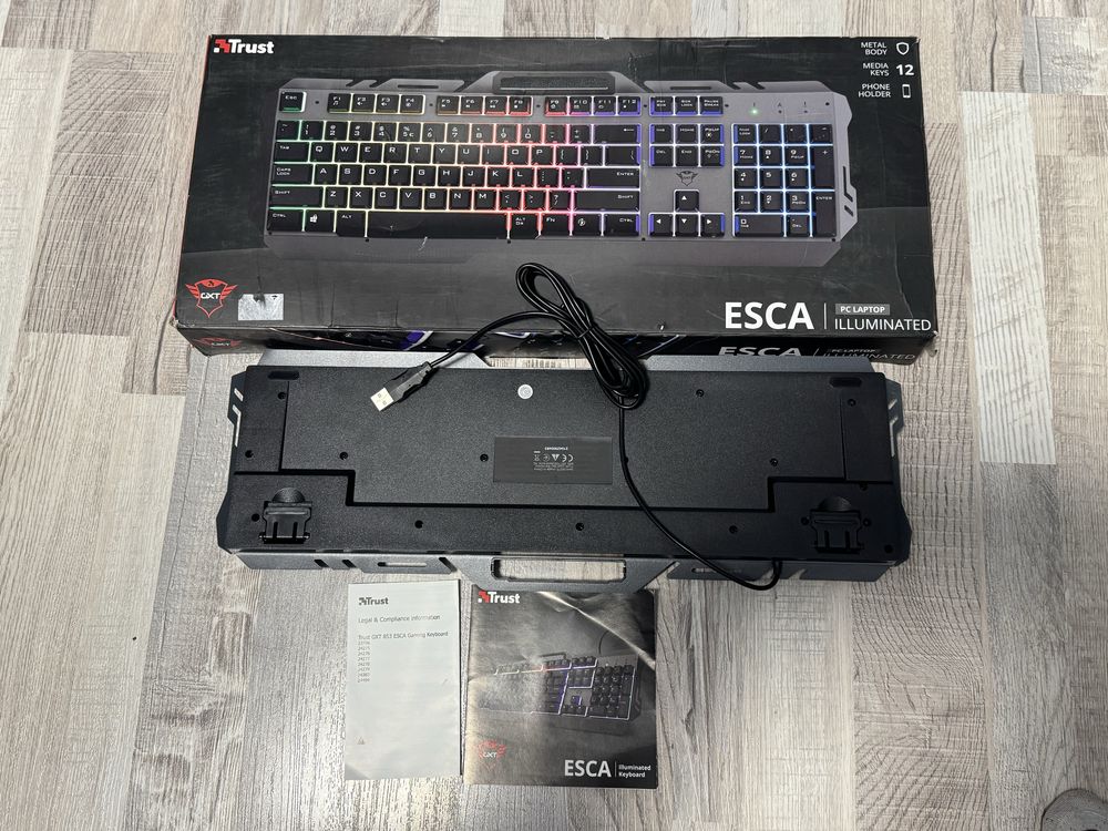 Клавиатура Trust Esca Gaming Чисто Нова