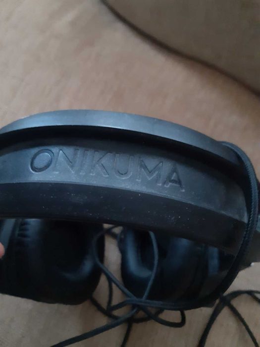 Продавам геймърски слушалки